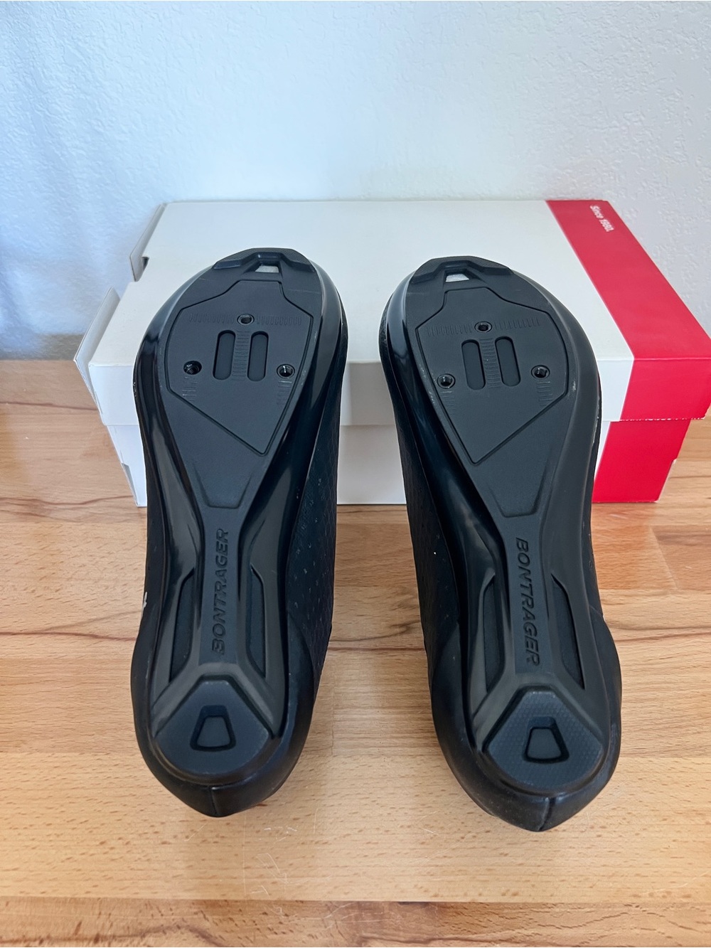 Bontrager Men's Black Road Cycling Shoes with BOA Closure - Picture 4 of 5